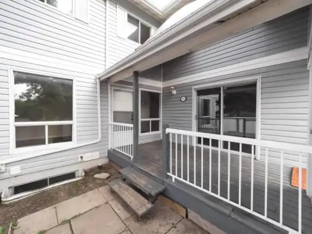 For Rent 3 Bedroom Townhouse Edmonton AB DS104972103