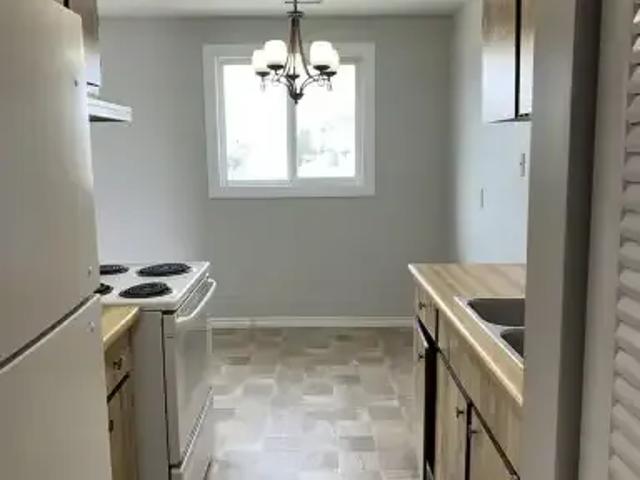 For Rent 3 Bedroom Townhouse Edmonton AB DS102846777