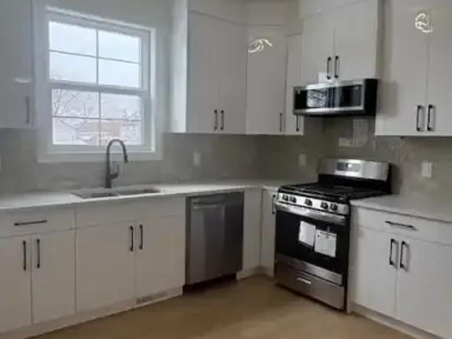 For Rent 3 Bedroom Townhouse Edmonton AB DS103118803