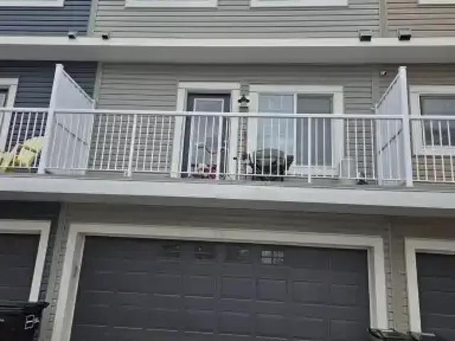 For Rent 3 Bedroom Townhouse Edmonton AB DS103118964
