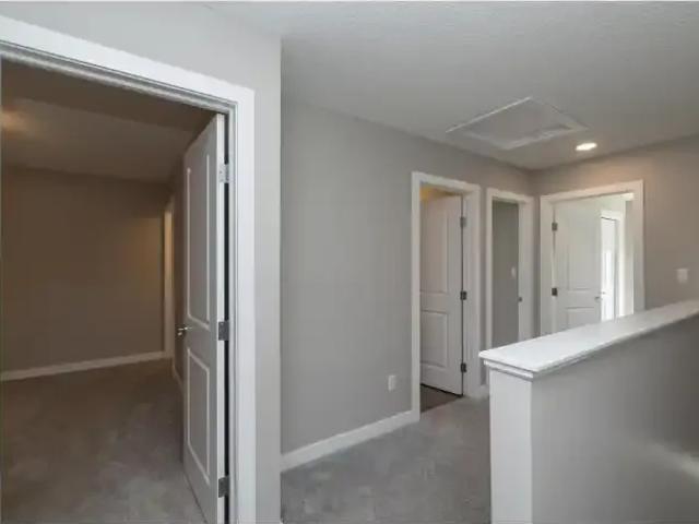 For Rent 3 Bedroom Townhouse Edmonton AB DS103151791