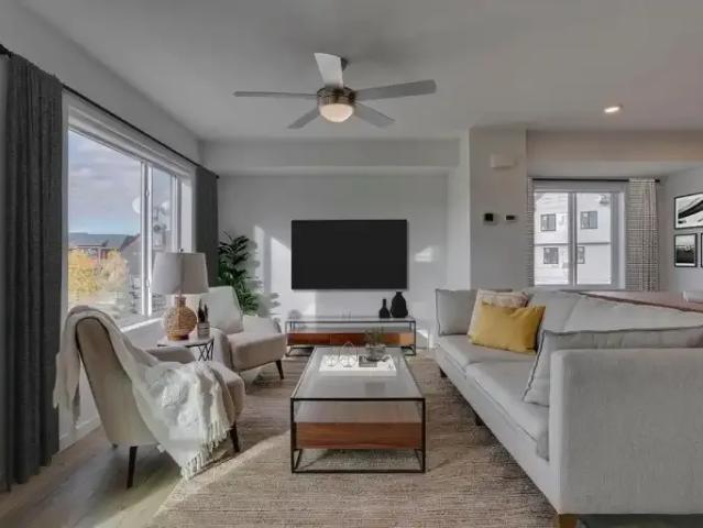 For Rent 3 Bedroom Townhouse Edmonton AB DS103178839