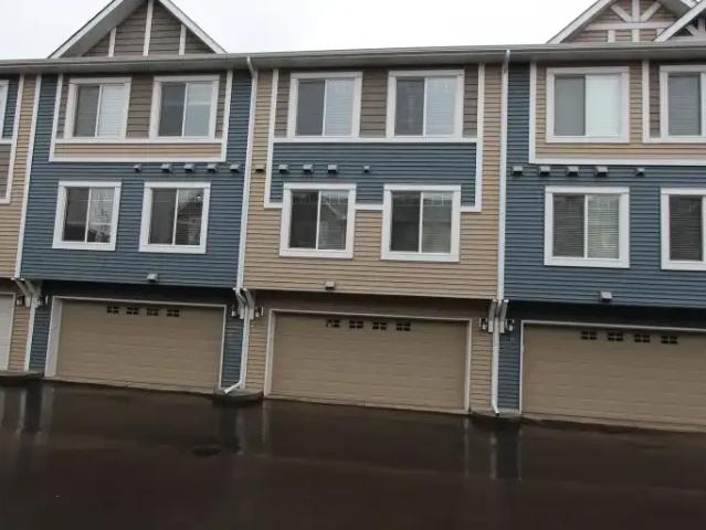 For Rent 3 Bedroom Townhouse Edmonton AB DS103179127