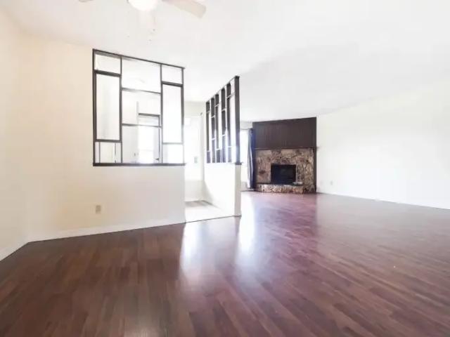 For Rent 3 Bedroom Townhouse Edmonton AB DS103337962