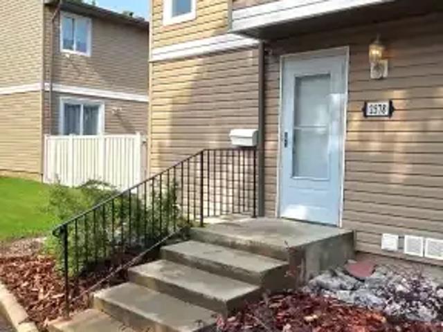 For Rent 3 Bedroom Townhouse Edmonton AB DS103594357