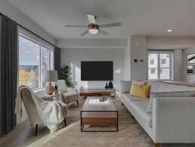 For Rent 3 Bedroom Townhouse Edmonton AB DS88624015