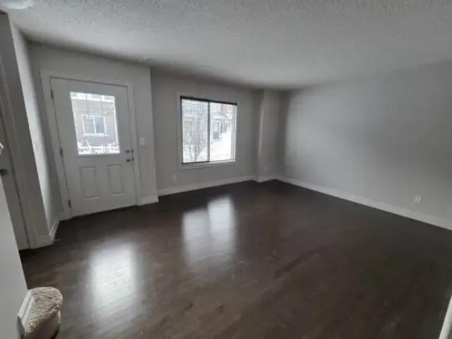 For Rent 3 Bedroom Townhouse Edmonton AB DS98747989