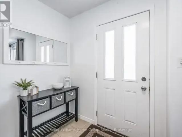 For Rent 3 Bedroom Townhouse Guelph ON DLS100809693