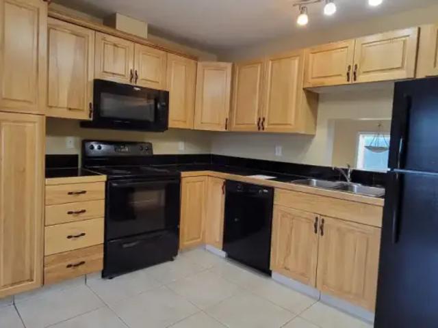 For Rent 3 Bedroom Townhouse Grande Prairie AB DLS96686488