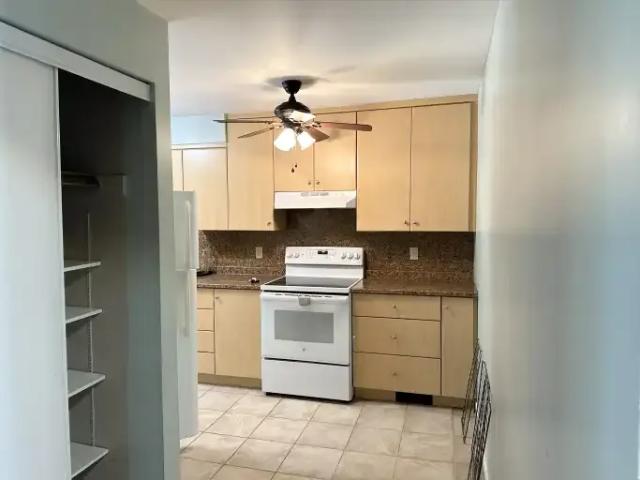 For Rent 3 Bedroom Townhouse Kingston ON DS104638246