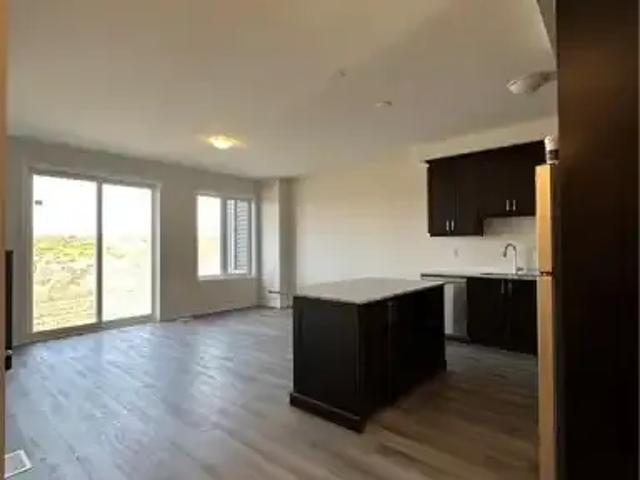 For Rent 3 Bedroom Townhouse Kitchener ON DLS102518870