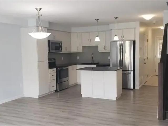 For Rent 3 Bedroom Townhouse Kitchener ON DLS103840303