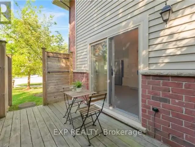 For Rent 3 Bedroom Townhouse Kitchener ON DLS103011965