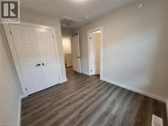For Rent 3 Bedroom Townhouse Kitchener ON DS102752713