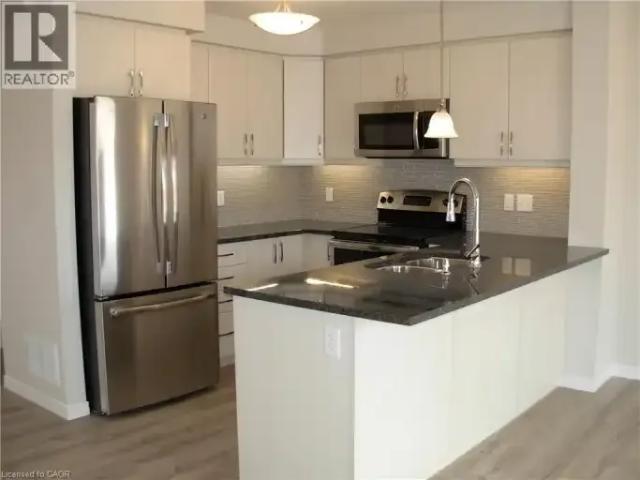 For Rent 3 Bedroom Townhouse Kitchener ON DS102715450