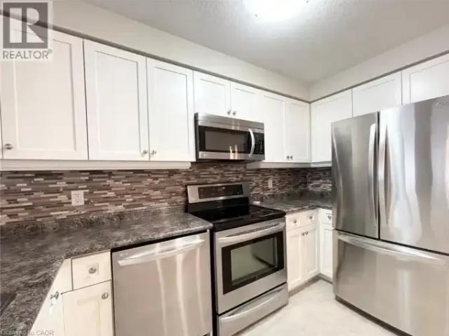 For Rent 3 Bedroom Townhouse Kitchener ON DS103355369
