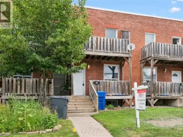 For Rent 3 Bedroom Townhouse Kitchener ON DS103920566