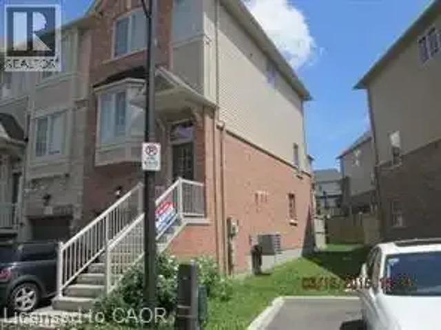 For Rent 3 Bedroom Townhouse Kitchener ON DS104106799