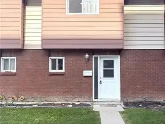 For Rent 3 Bedroom Townhouse Kitchener ON DS105088056
