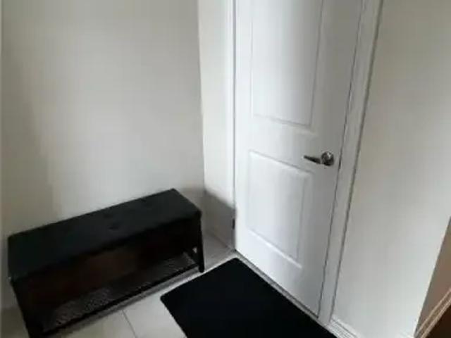 For Rent 3 Bedroom Townhouse Kitchener ON DS105004780