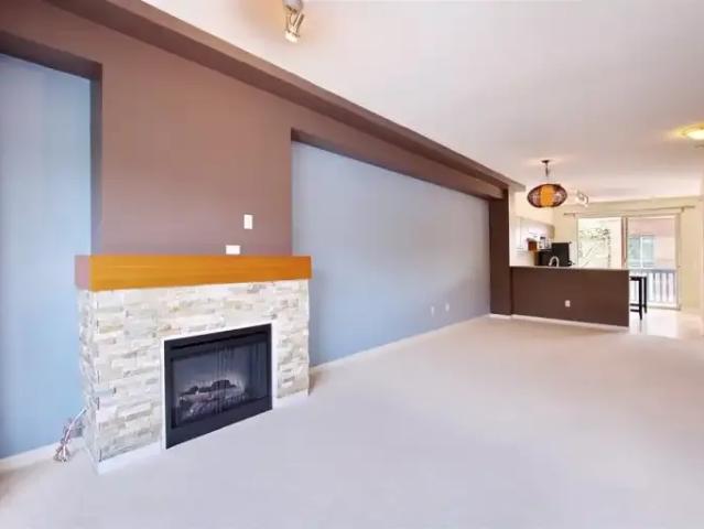 For Rent 3 Bedroom Townhouse Port Moody BC DS104401483
