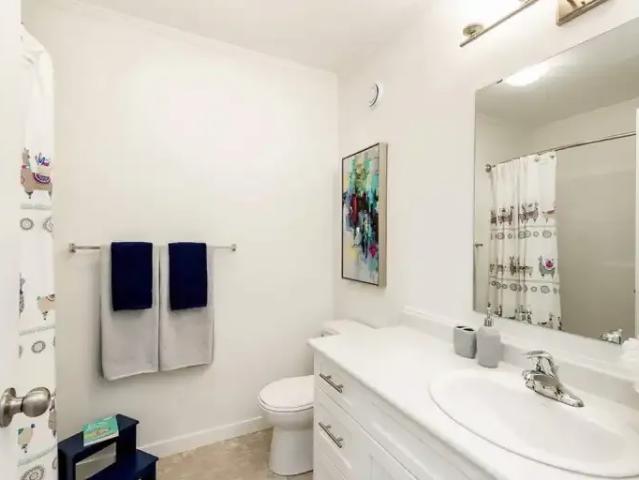For Rent 3 Bedroom Townhouse Regina SK DS99070169