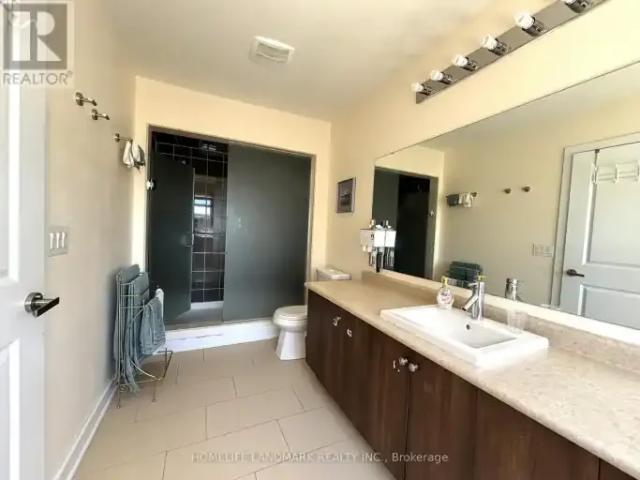 For Rent 3 Bedroom Townhouse Richmond Hill ON DLS103012005