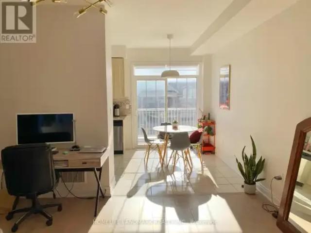 For Rent 3 Bedroom Townhouse Richmond Hill ON DS101986783