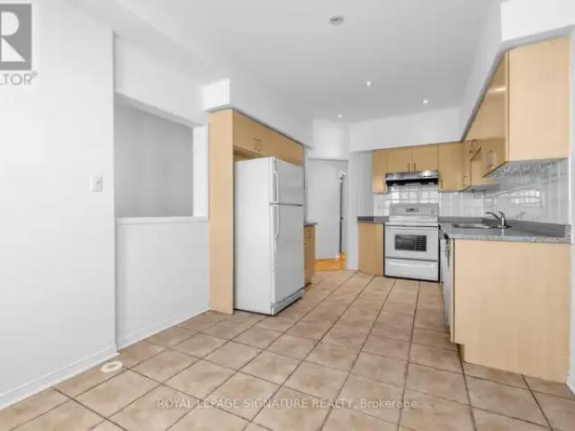 For Rent 3 Bedroom Townhouse Richmond Hill ON DS103215952