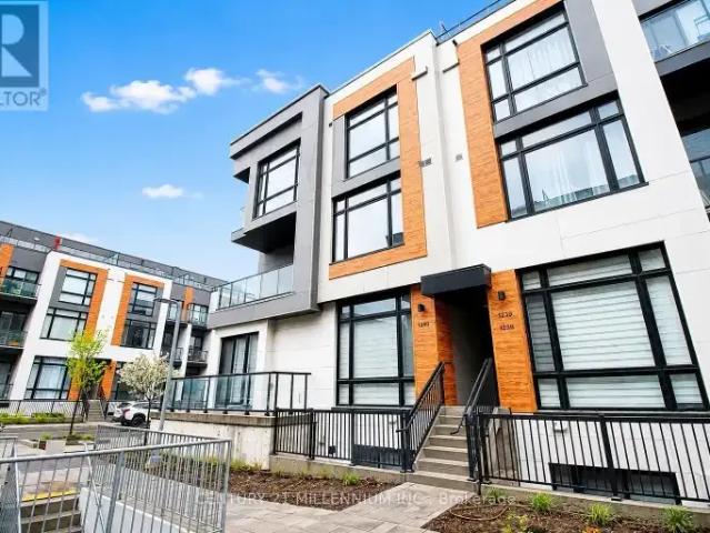 For Rent 3 Bedroom Townhouse Richmond Hill ON DS103215954