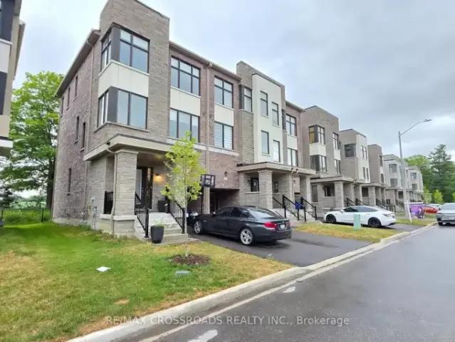 For Rent 3 Bedroom Townhouse Richmond Hill ON DS104471039