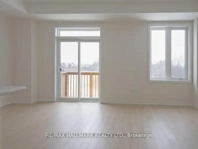 For Rent 3 Bedroom Townhouse Richmond Hill ON DS105004963
