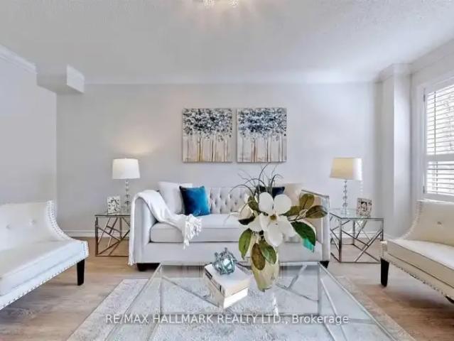 For Rent 3 Bedroom Townhouse Richmond Hill ON DS105198685