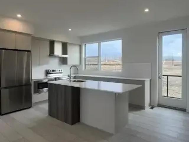 For Rent 3 Bedroom Townhouse St. Albert AB DS102846346