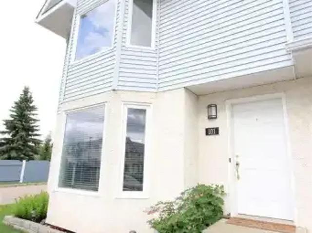 For Rent 3 Bedroom Townhouse Stony Plain AB DS104711576