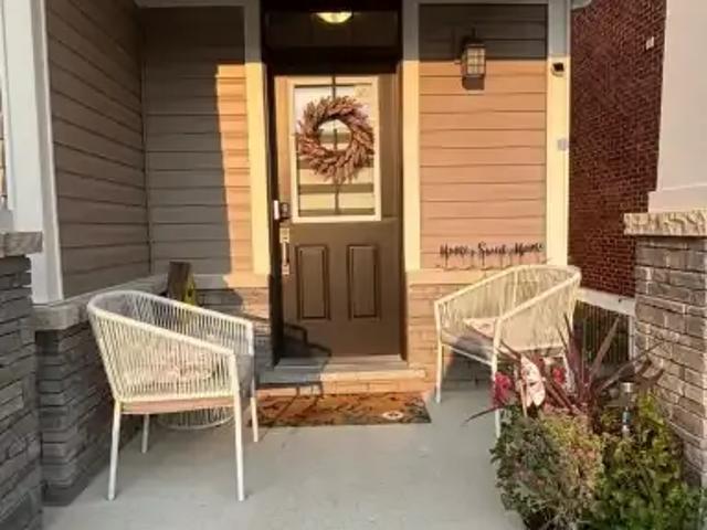 For Rent 3 Bedroom Townhouse Thorold ON DS104876919