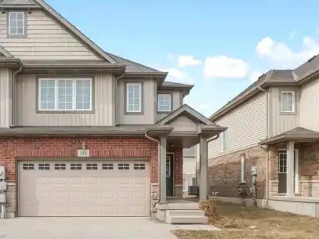 For Rent 3 Bedroom Townhouse Thorold ON DS105023426