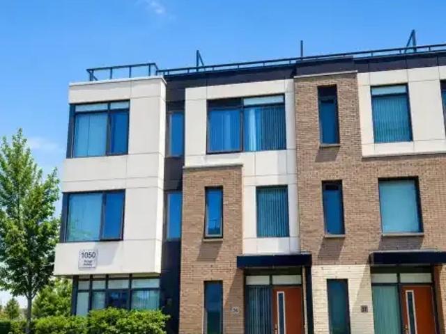 For Rent 3 Bedroom Townhouse Vaughan ON DS102883708