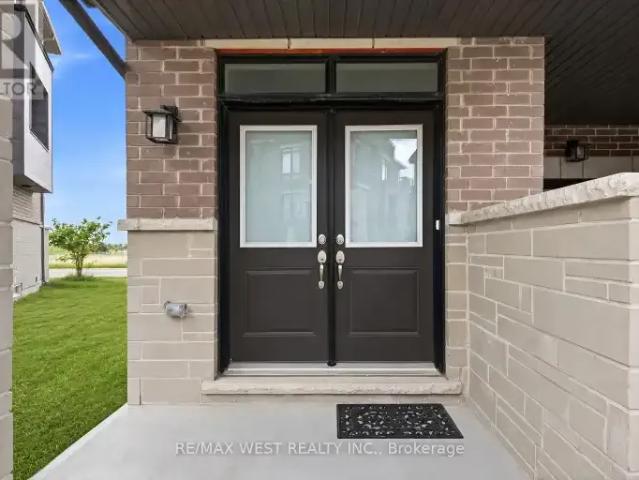 For Rent 3 Bedroom Townhouse Vaughan ON DS103920661