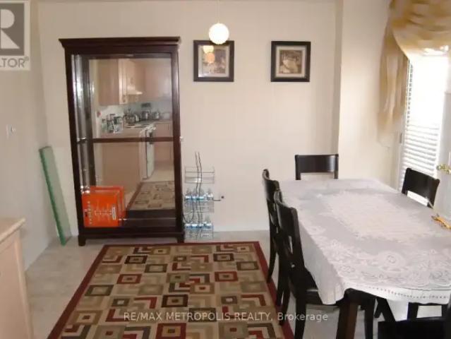 For Rent 3 Bedroom Townhouse Waterloo ON DS101877699