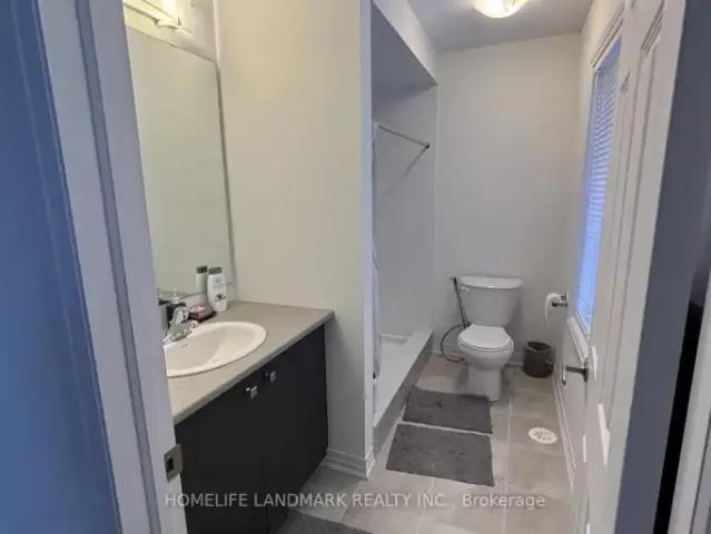 For Rent 3 Bedroom Townhouse Welland ON DS100631175