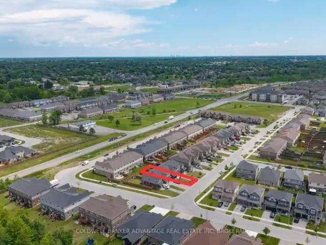 For Rent 3 Bedroom Townhouse Welland ON DS103355456