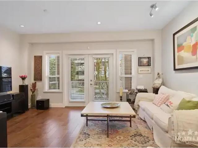 For Rent 3 Bedroom Townhouse White Rock BC DS103368108