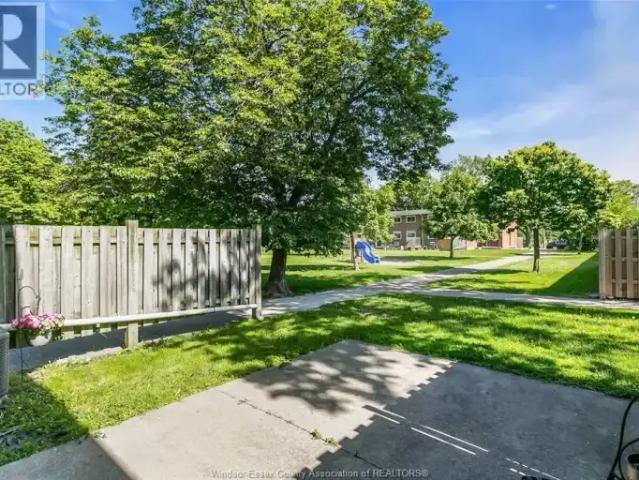 For Rent 3 Bedroom Townhouse Windsor ON DLS102847498