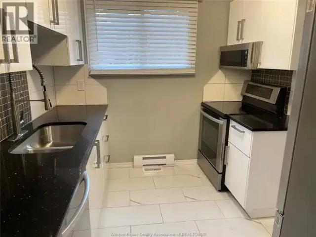 For Rent 3 Bedroom Townhouse Windsor ON DLS95478683