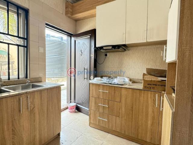 For rent: 3 bedroom Terrace Ikate Elegushi Lekki Lagos PID: 2PBLQM | Private Property Nigeria