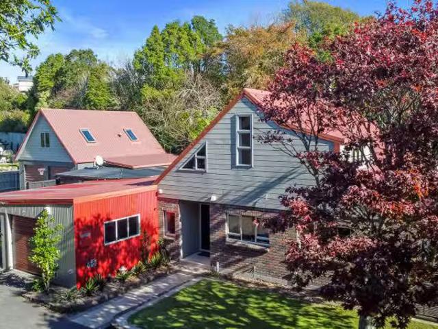 For Rent! 3 BR MORE SPACE THAN STARWARS! – First National Real.