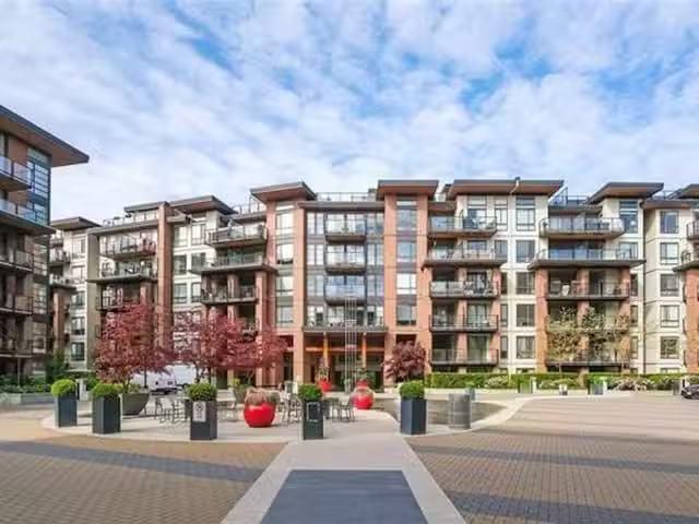 For Rent! 3 BR Apartment for rent in North Vancouver, North Va.