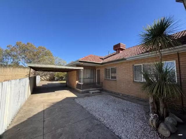 Rental! 3 BR 3/517 Abercorn Street, South Albury Apartment for.