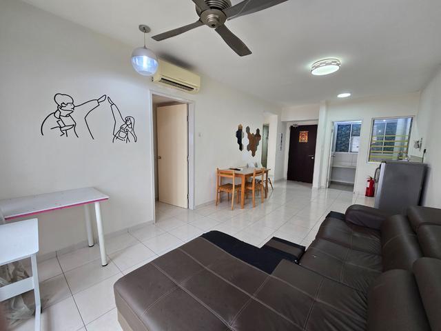 For Rent 3 rooms 2 bathrooms Partially Furnished Selesa Apartment